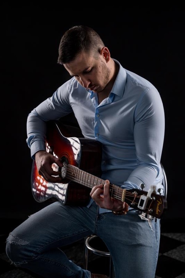 Nikola Slamnig One man bend